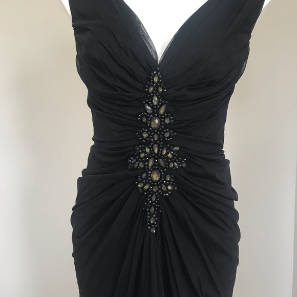 Formal dress - Picture 4 of 5